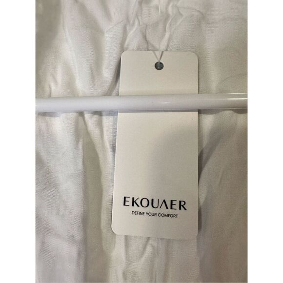 Ekouaer white maxi tie lace coverup, NWT, size small - Picture 5 of 6